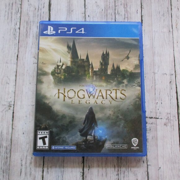 Hogwarts Legacy Playstation PS4 Video Game Disc and Case - Picture 1 of 5